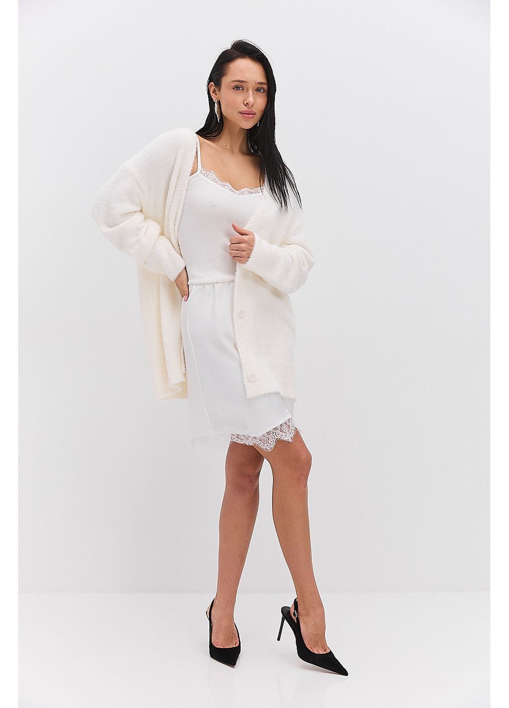 Молочная атласная юбка мини с кружевом внизу Arjen