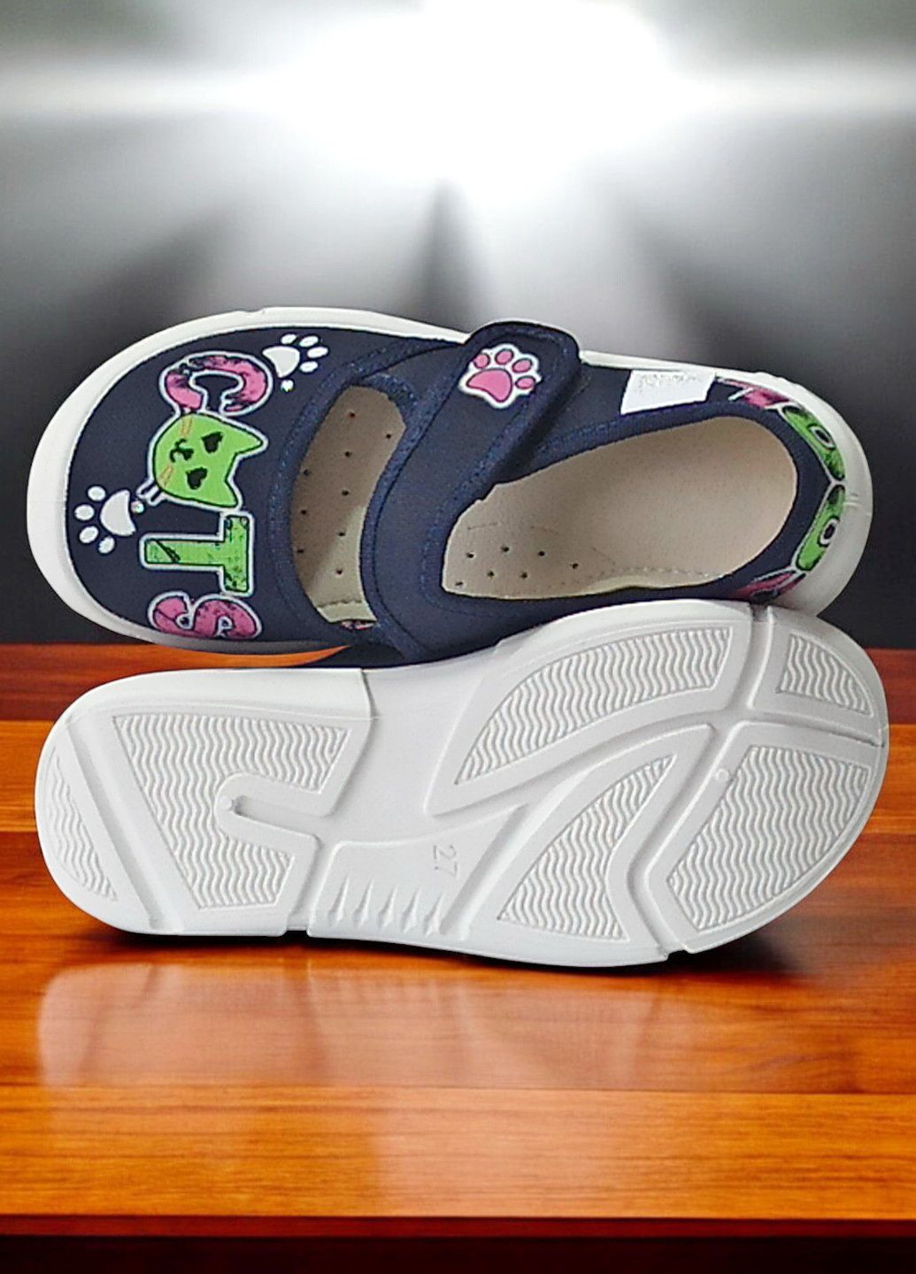 Темно-синие текстильные тапочки на липучке для девочки в садик на сменку Waldi