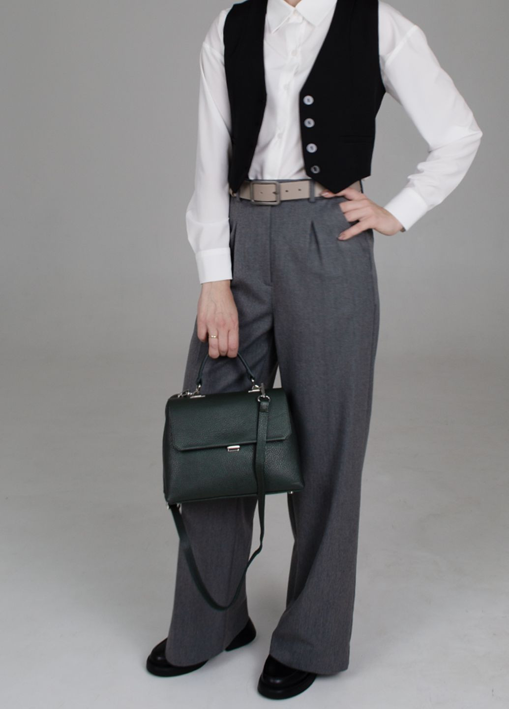 Сумка женская кожаная с клапаном 03730 темно-зеленая Virginia Conti (303403549)