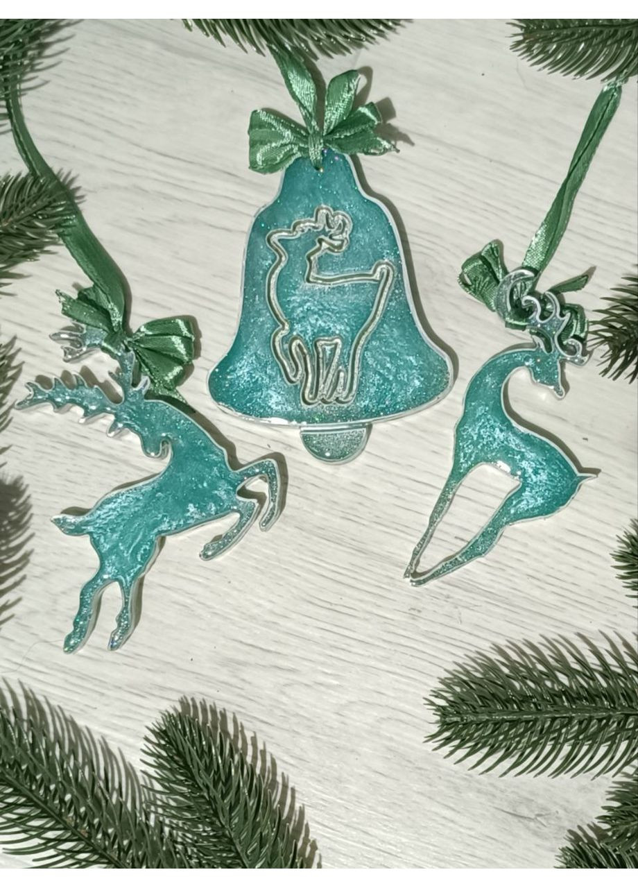 Новорічна іграшка з епоксидної смоли ручної роботи Олені Набір з 3 Hand Made (365722461)