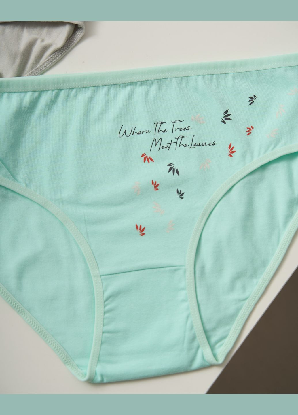 Батальные трусики пастельные с листиками 5 шт. Nicoletta (322126848)