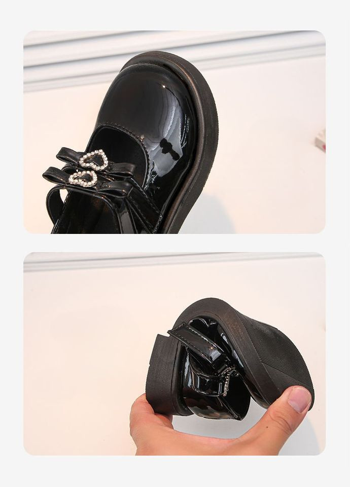 Черные туфли для девочки на липучке без каблука BabyStyle