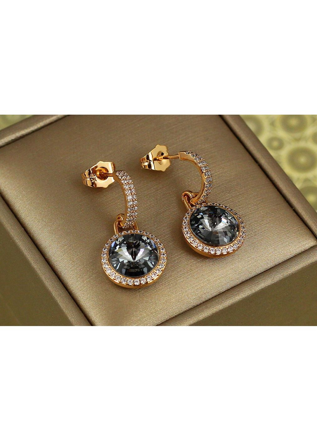 Сережки підвіски Сваровськи Романс із чорними каменями 2,8 см золотисті love-shopping Xuping Jewelry (354655638)