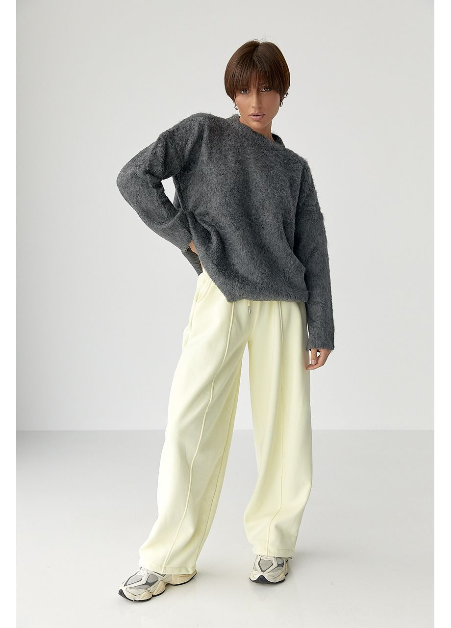 Темно-серый зимний вязаный свитер из пушистой пряжи Lurex