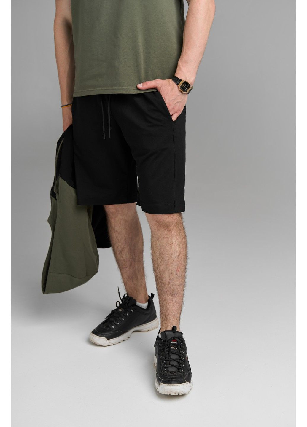 Комплект мужской на лето футболка хаки + спортивные шорты черные SUMMER Handy Wear (300676952)