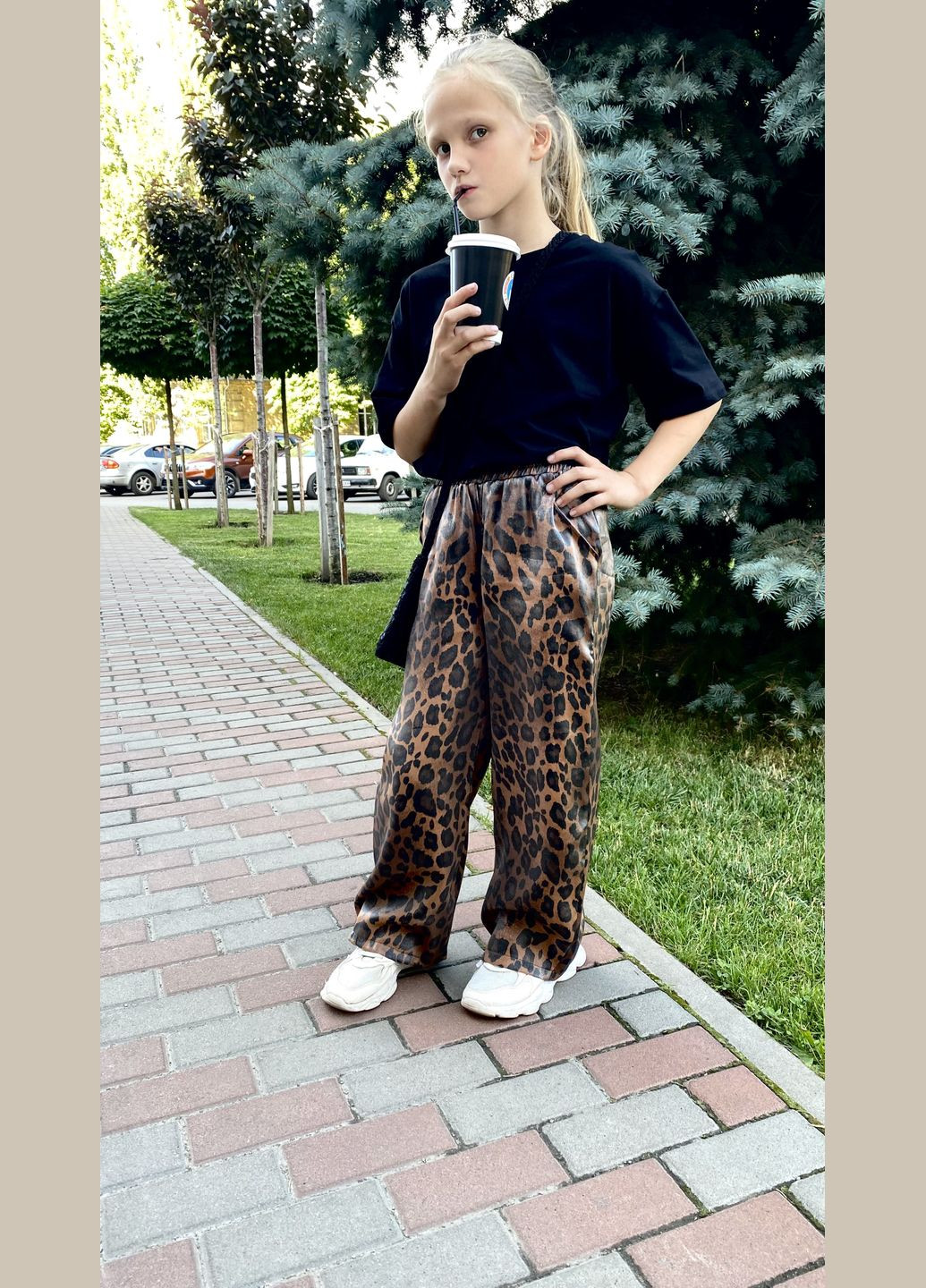 Комбинированный летний костюм футболка и лео штаны No Brand палаццо