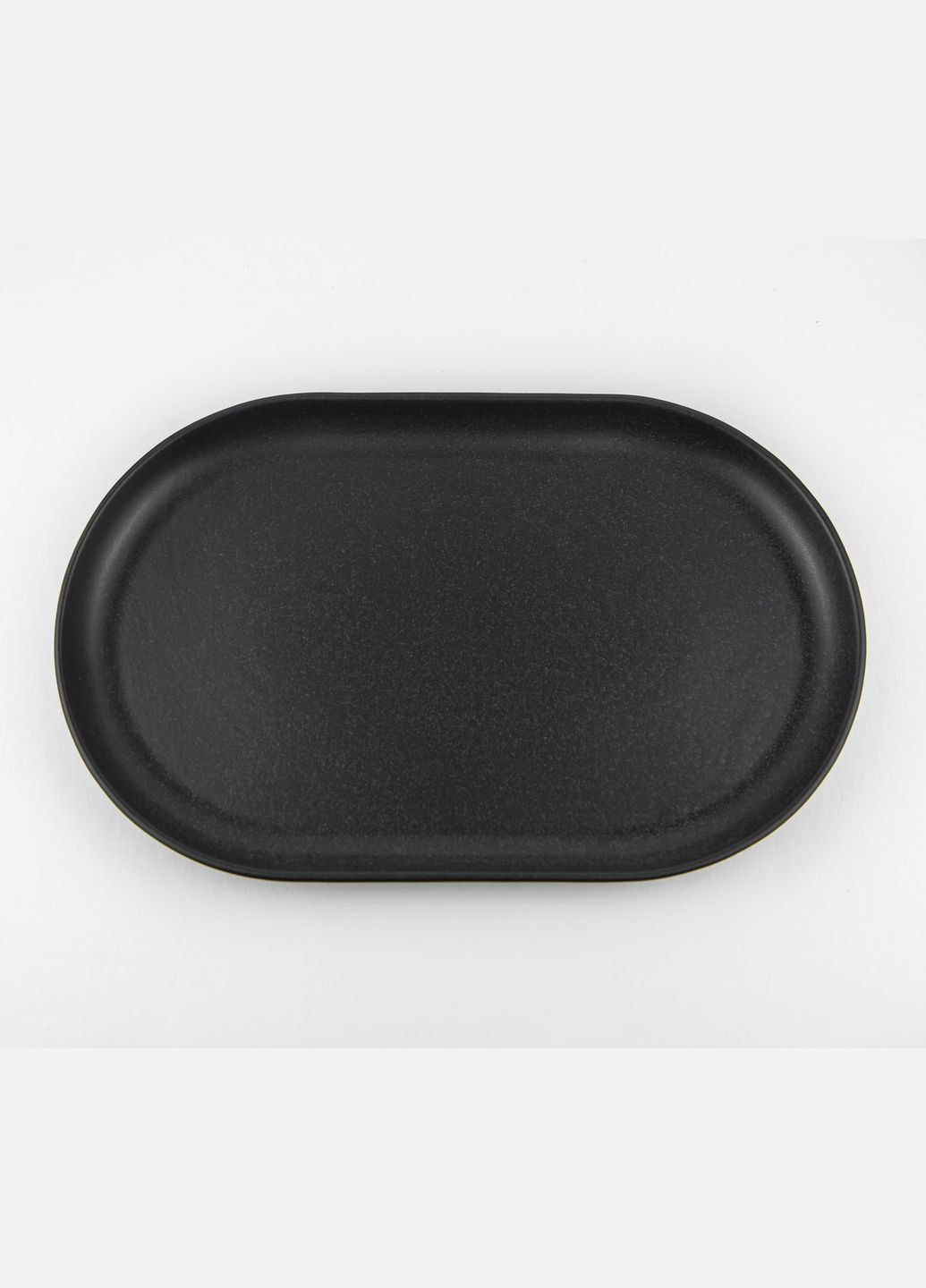 Тарелка овальной формы Seasons Black 118132 32см Черная овальная тарелка Фарфоровая овальная тарелка Porland (277949170)