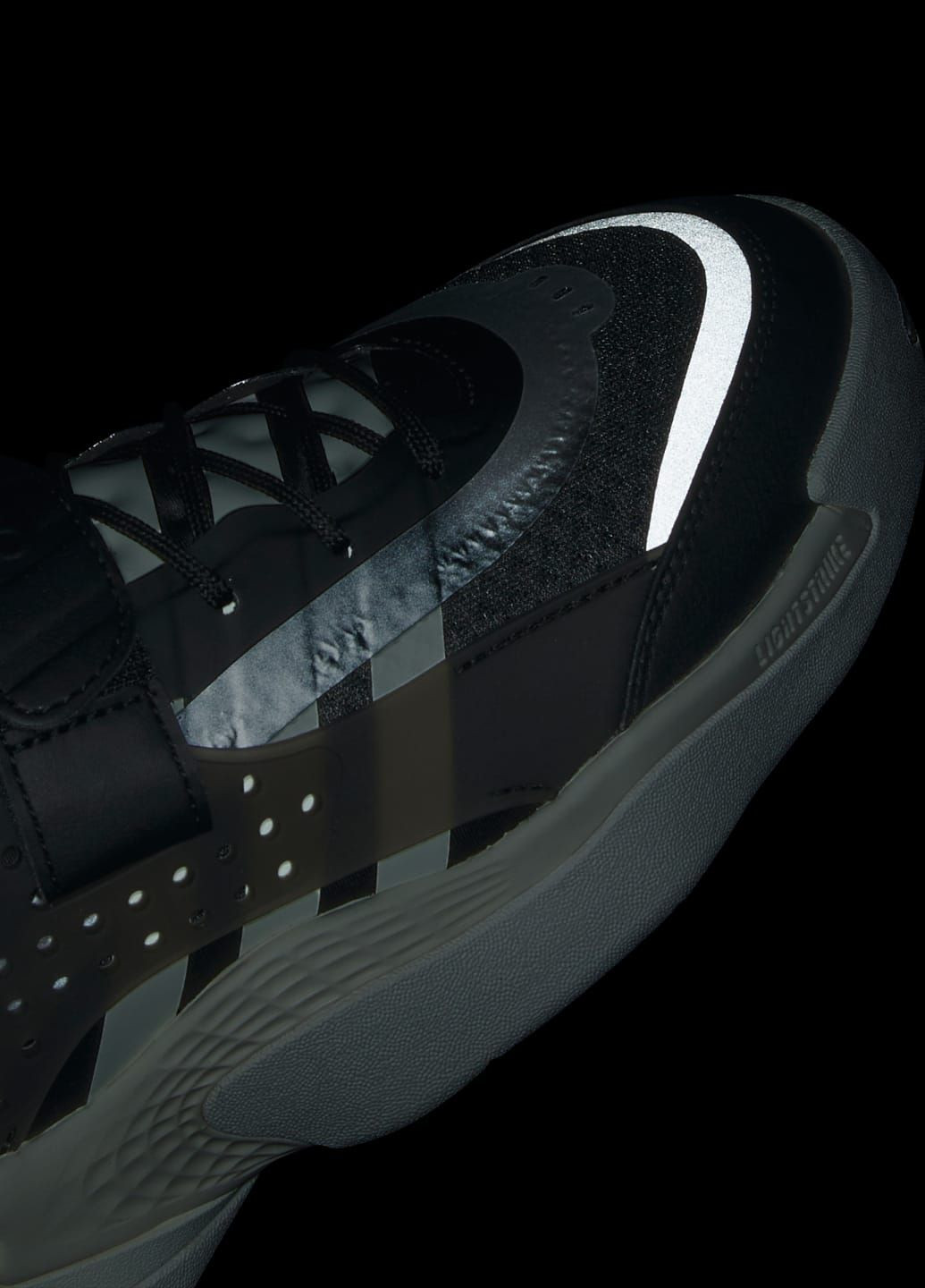 Черные всесезонные кроссовки streetball iii adidas