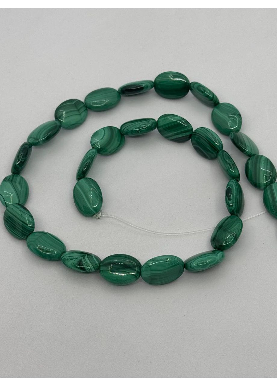 Малахіт на нитці без застібки 10*14 мм 40 см Зелений No Brand (350633879)