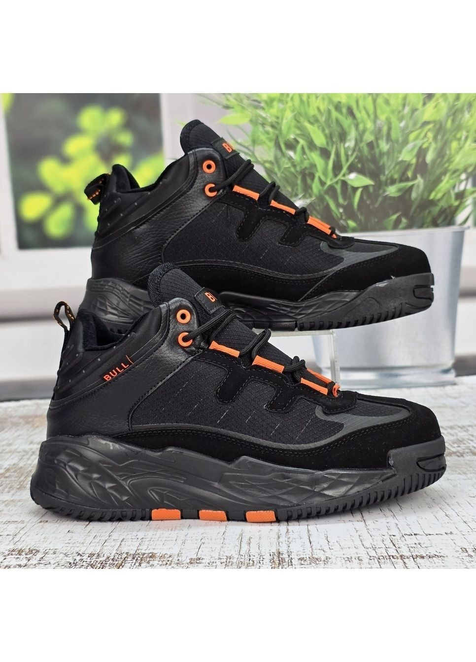 Черные зимние кроссовки мужские зимние черные на меху BULL