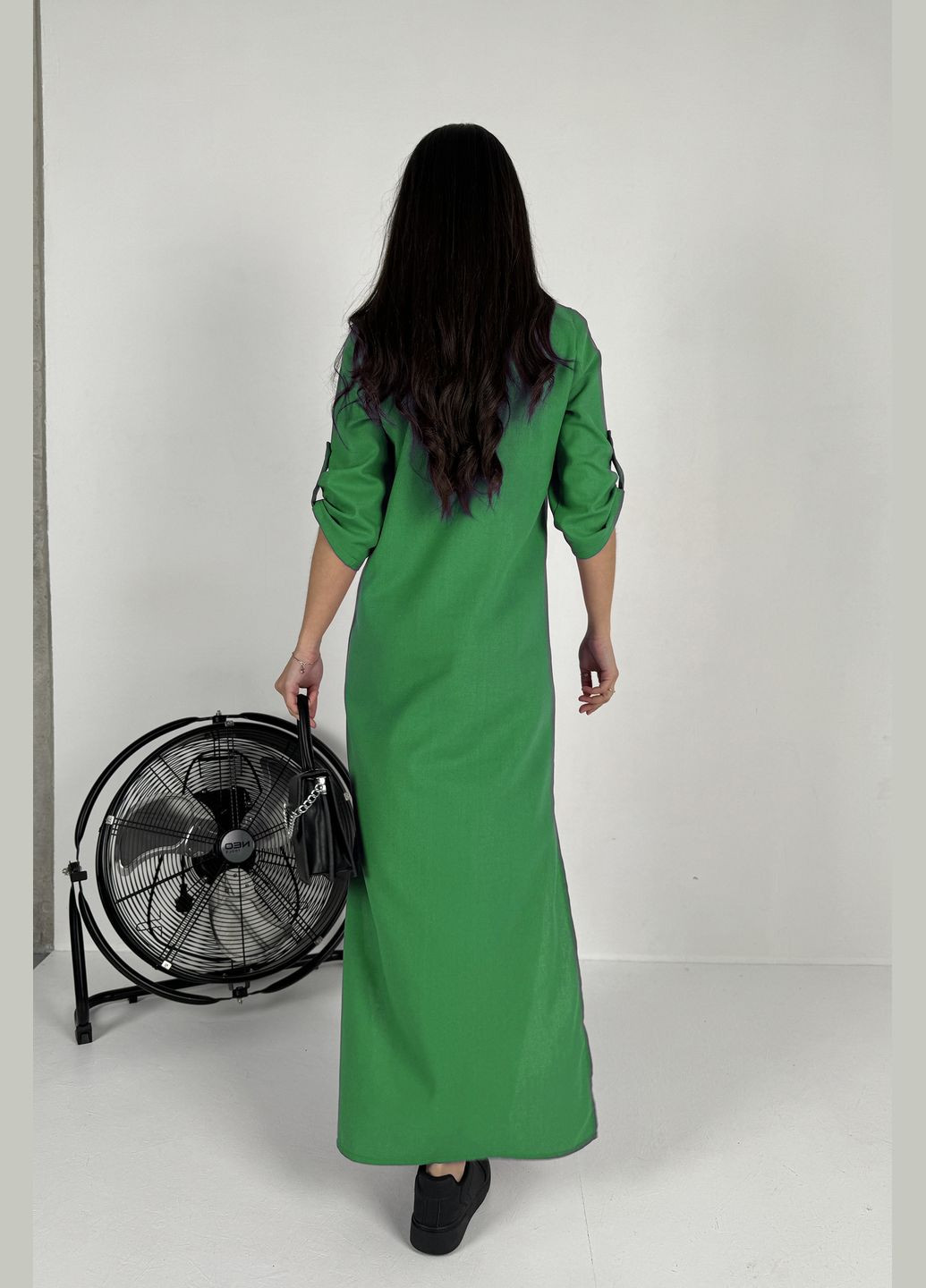 Зеленое повседневный, кэжуал стильное летнее повседневное платье из льна INNOE однотонное