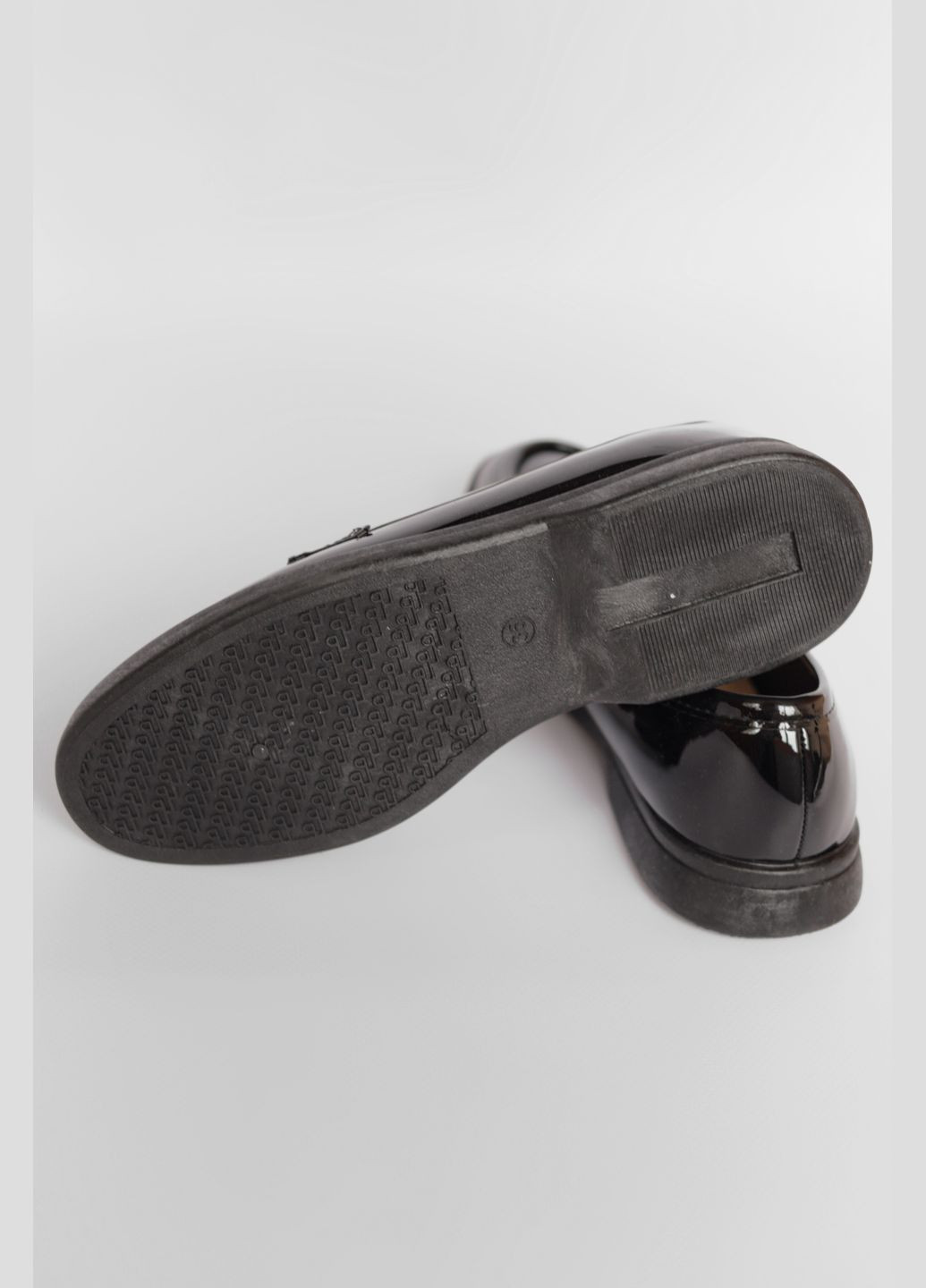 Туфлі-лофери жіночі чорного кольору Let's Shop (292548754)