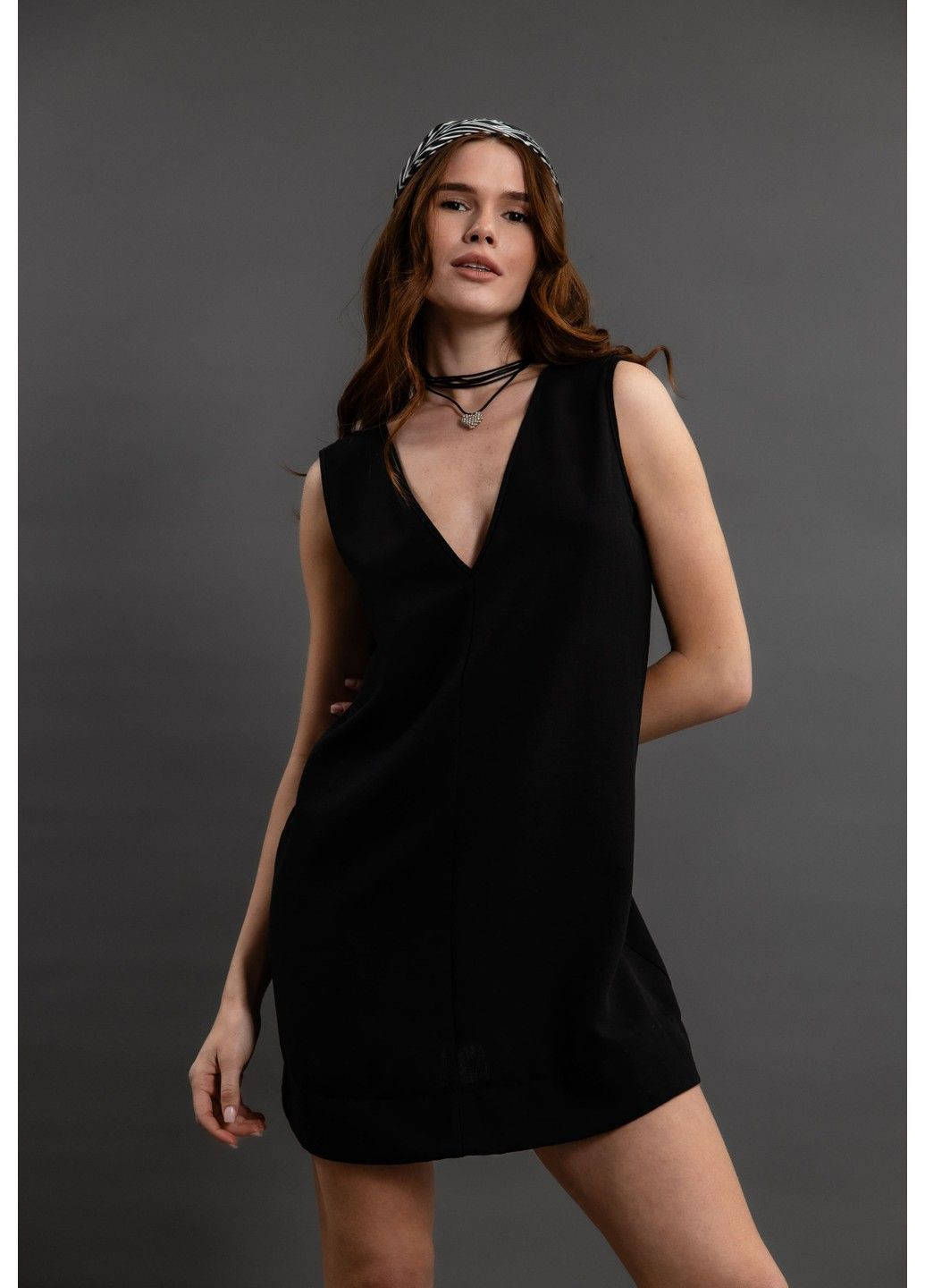 Чорна сукня коротка льон чорна Bessa