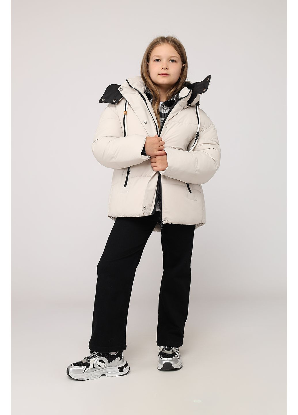 Молочная зимняя куртка для девочки цвет молочный цб-00280224 Yuki