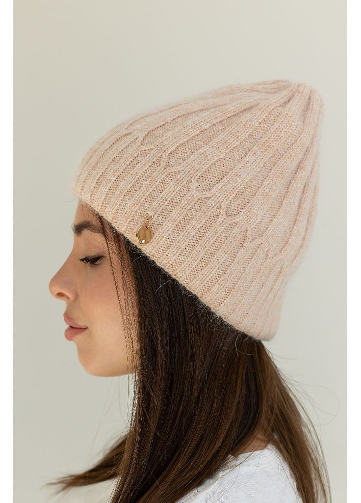 Тепла жіноча шапка "Ангора Рейчел" двошарова з брошкою Молочний No Brand (370606543)