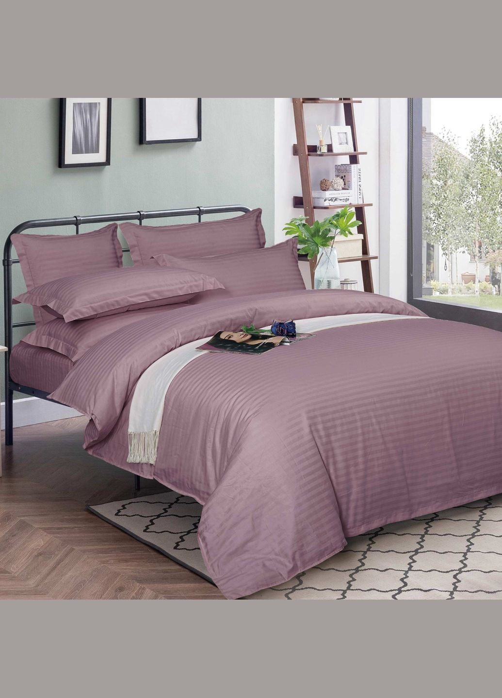 Комплект постільної білизни сімейний на резинці темно-бузковий Страйп сатин 551511 Ananasko (347163665)