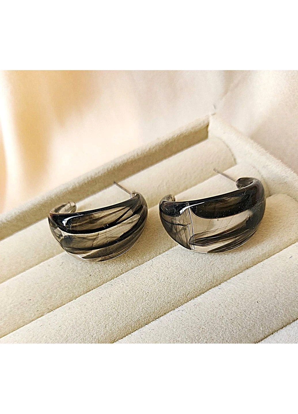 Сережки женские акриловые кольца No Brand (392303666)