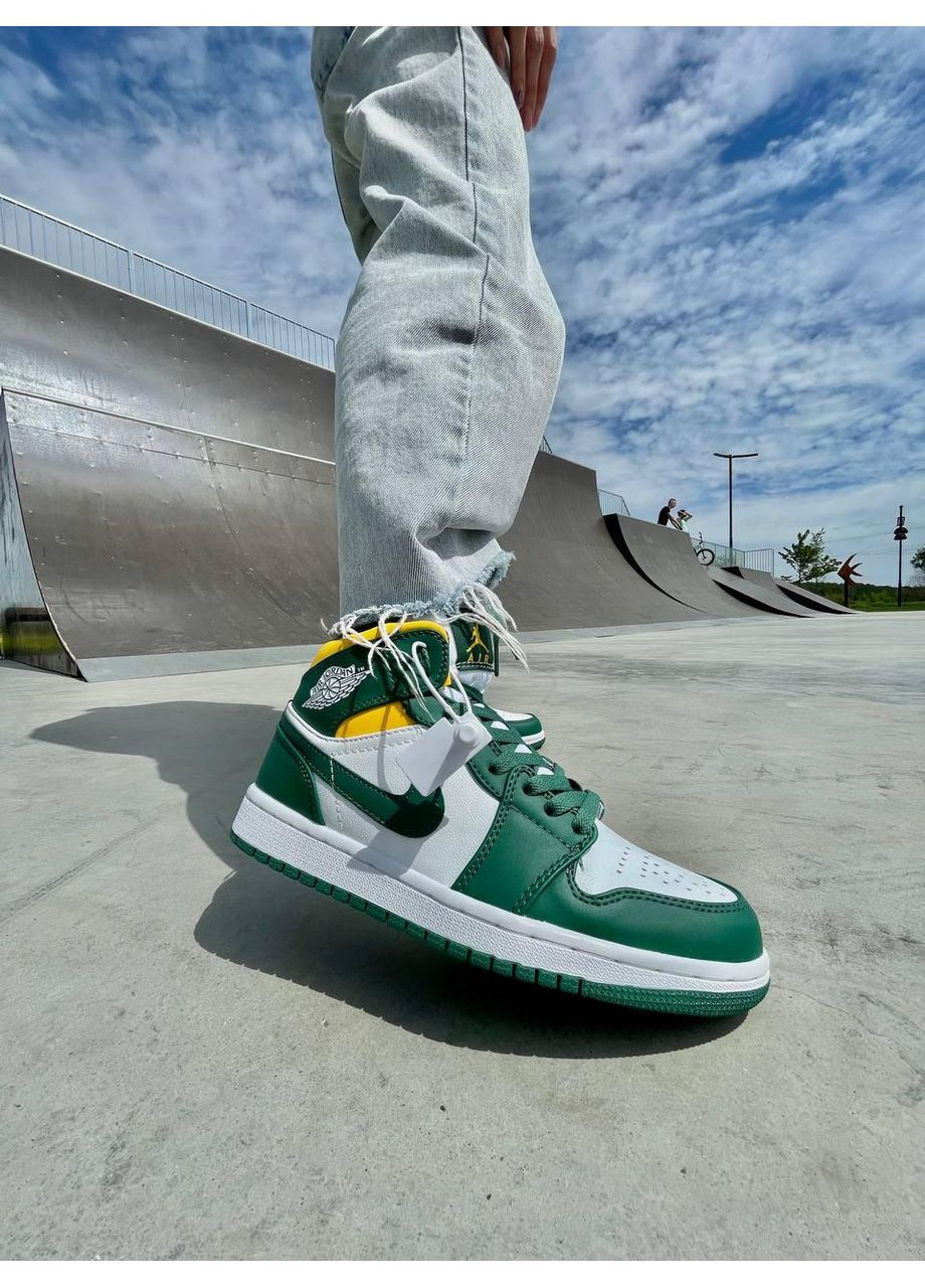 Белые демисезонные кроссовки мужские nike air jordan 1 mid gs sonics найк аир джордан No Brand