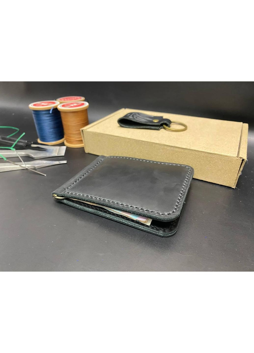 Затиск Для Грошей із Натуральної Шкіри Набір + Брелок Колір Шкіряний Гаманець No Brand (356508866)