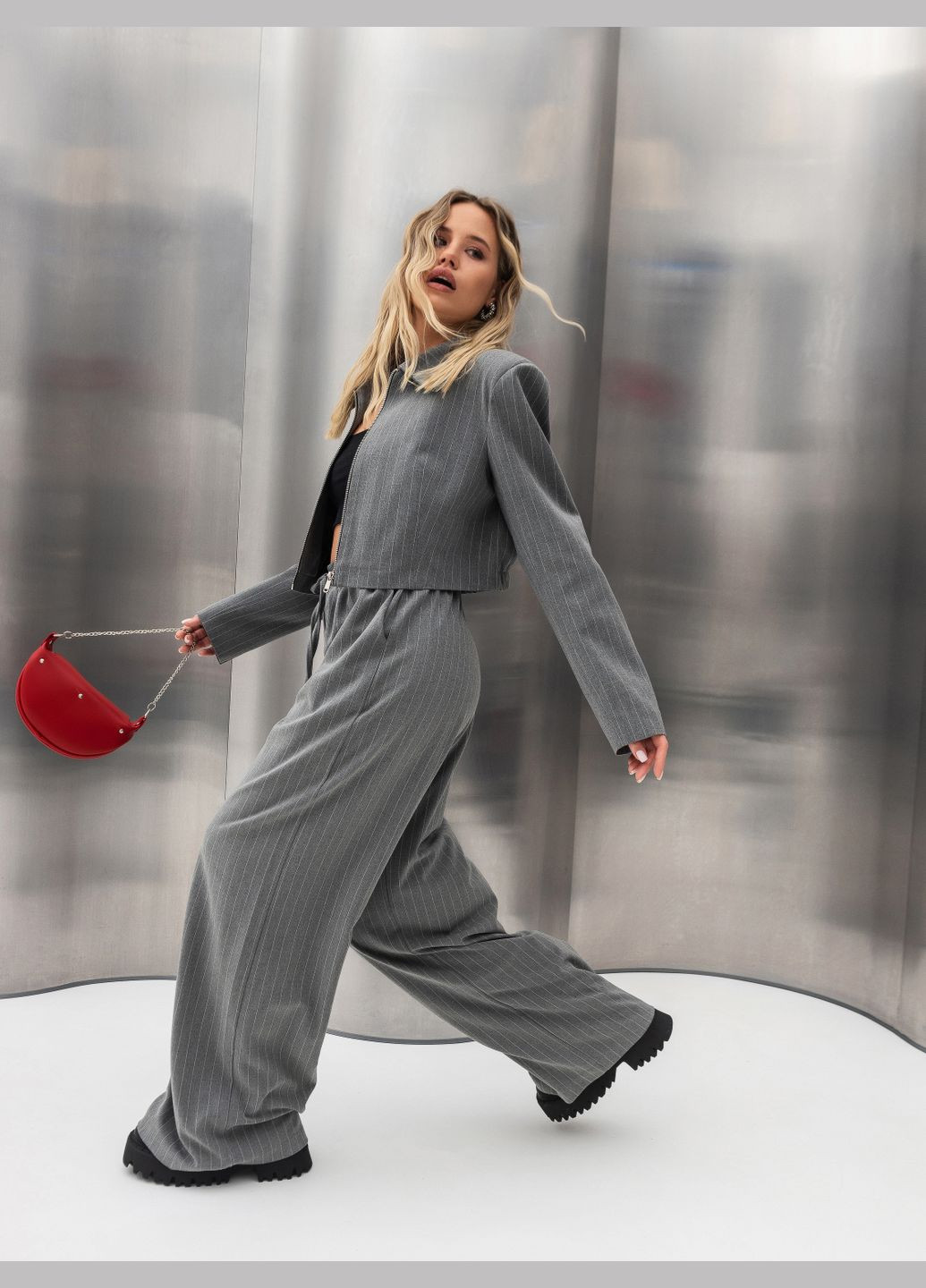 Бананка "" полукруглой формы, Красный 17196 Romashka Саманта (311972827)