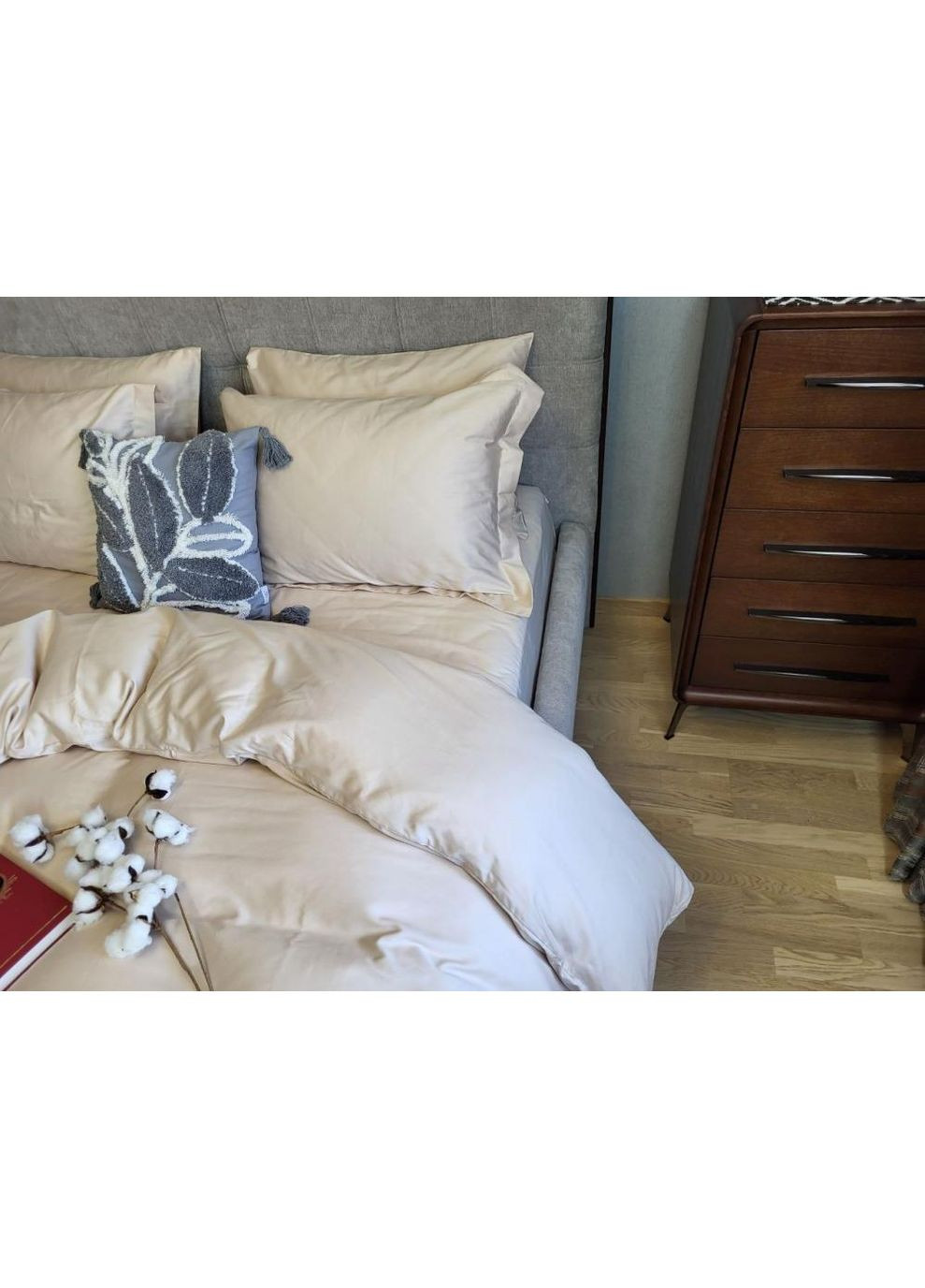 Постільна білизна з резинкою Кремовий(0060), сатин PREMIUM Сімейний розмір, наволочки 50/70 No Brand (363191090)