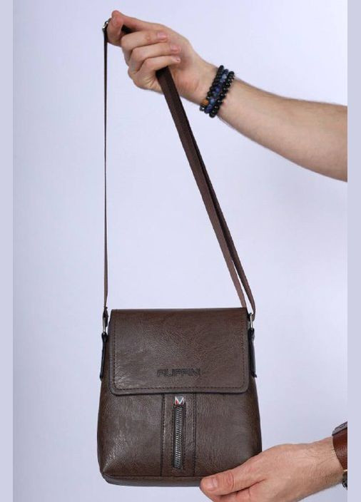 Сумка чоловіча через плече з екошкіри коричневого кольору Let's Shop (299147529)