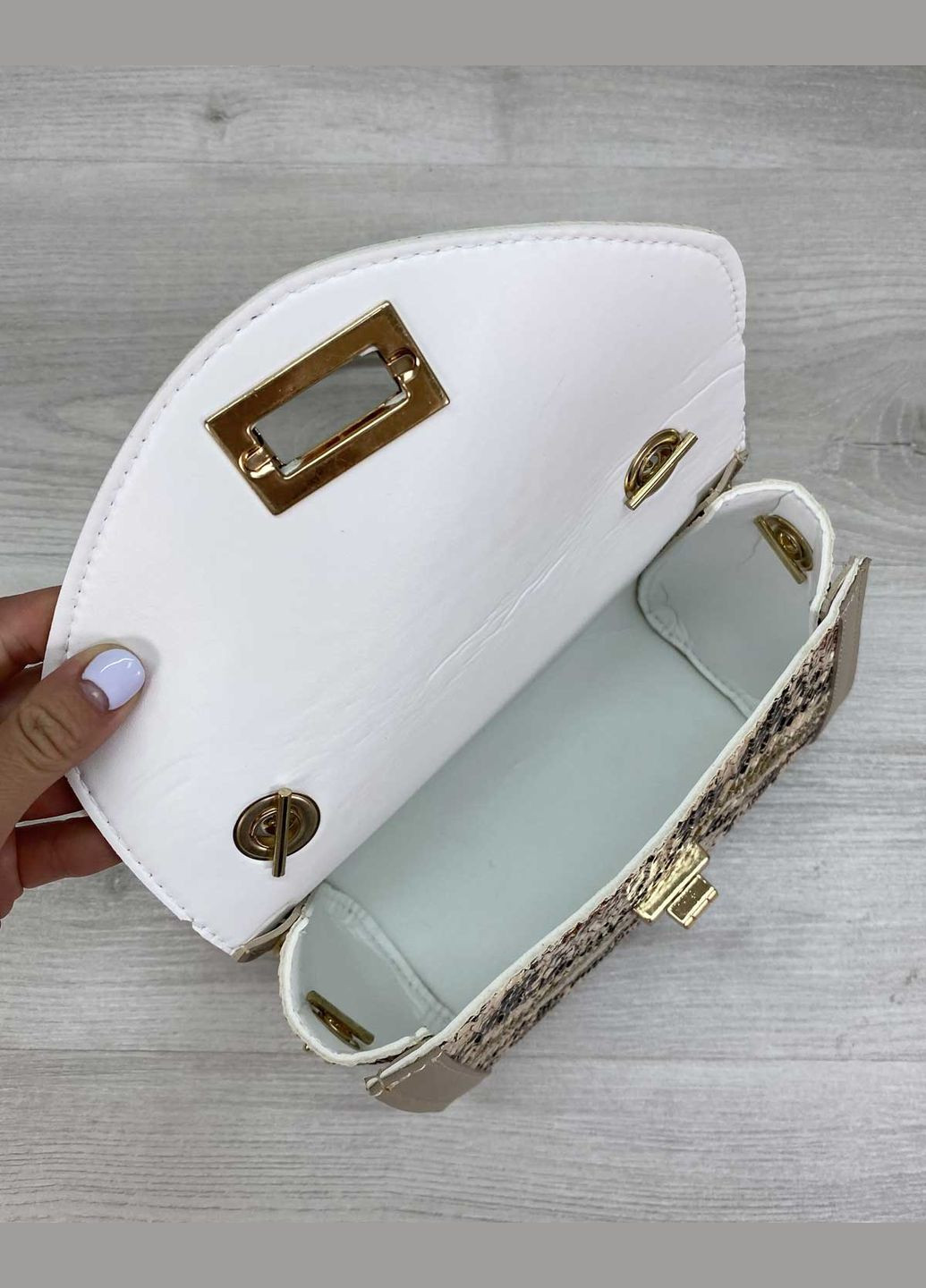 Сумка женская бежевая молодежная маленькая с цепочкой Бес (znocha-sumka-bes) WeLassie (342199426)