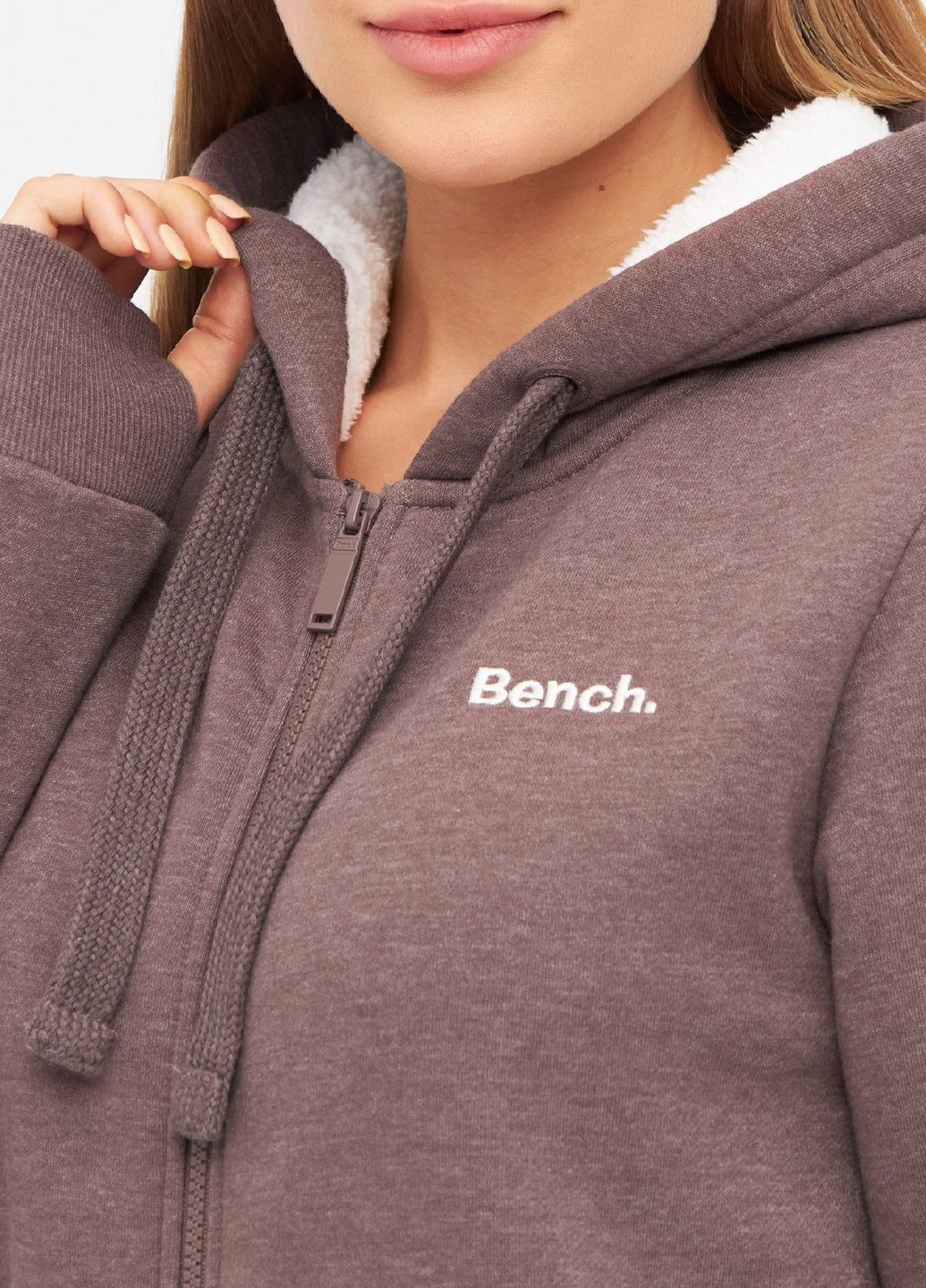 Коричнева демісезонна куртка Bench