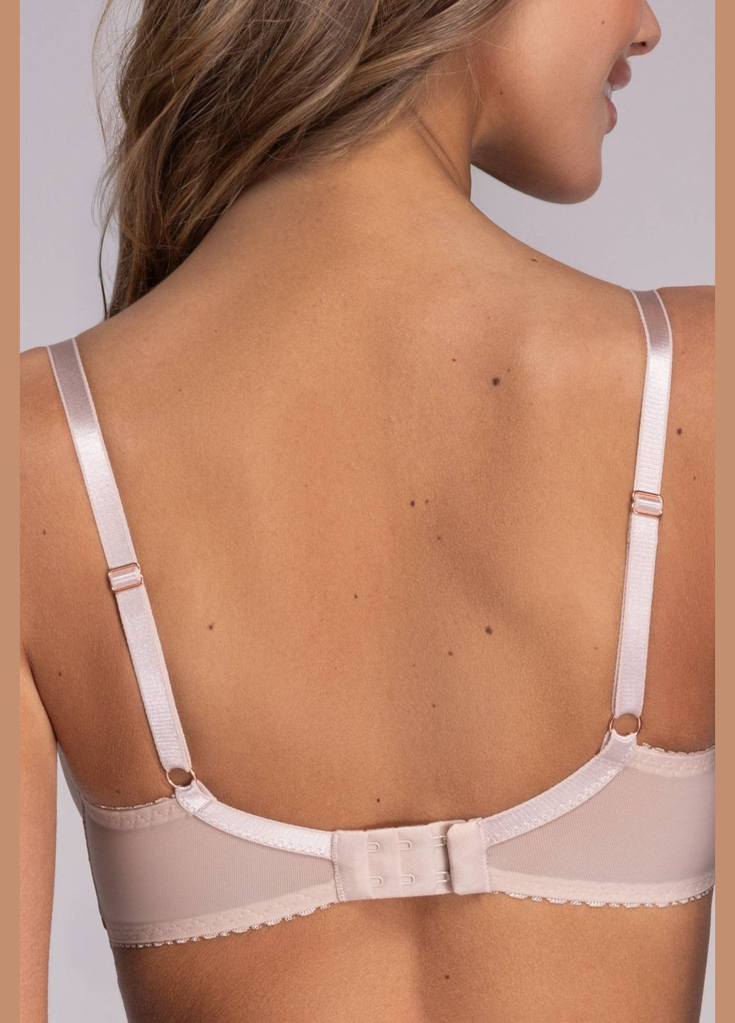 Бежевый женский бюстгальтер Ava с косточками полиамид