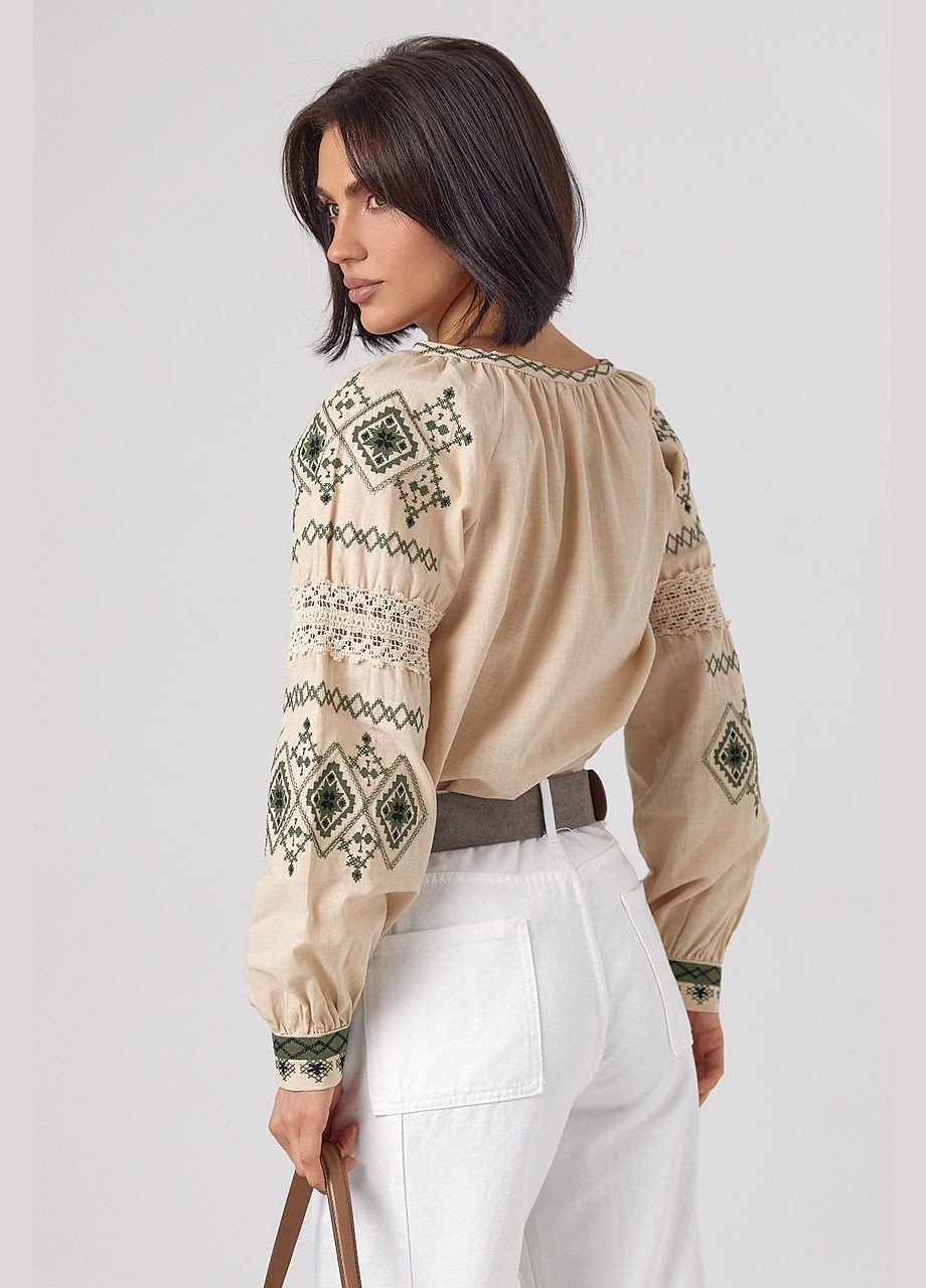 Бежева вишита сорочка зі вставками макраме на рукавах Delvinss
