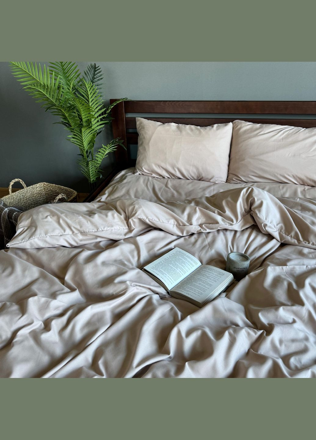 Комплект постельного белья Однотонное полисатин Евро Простынь на резинке 160x200х20 Бязь Бежевое 70 х 70 No Brand (307361423)