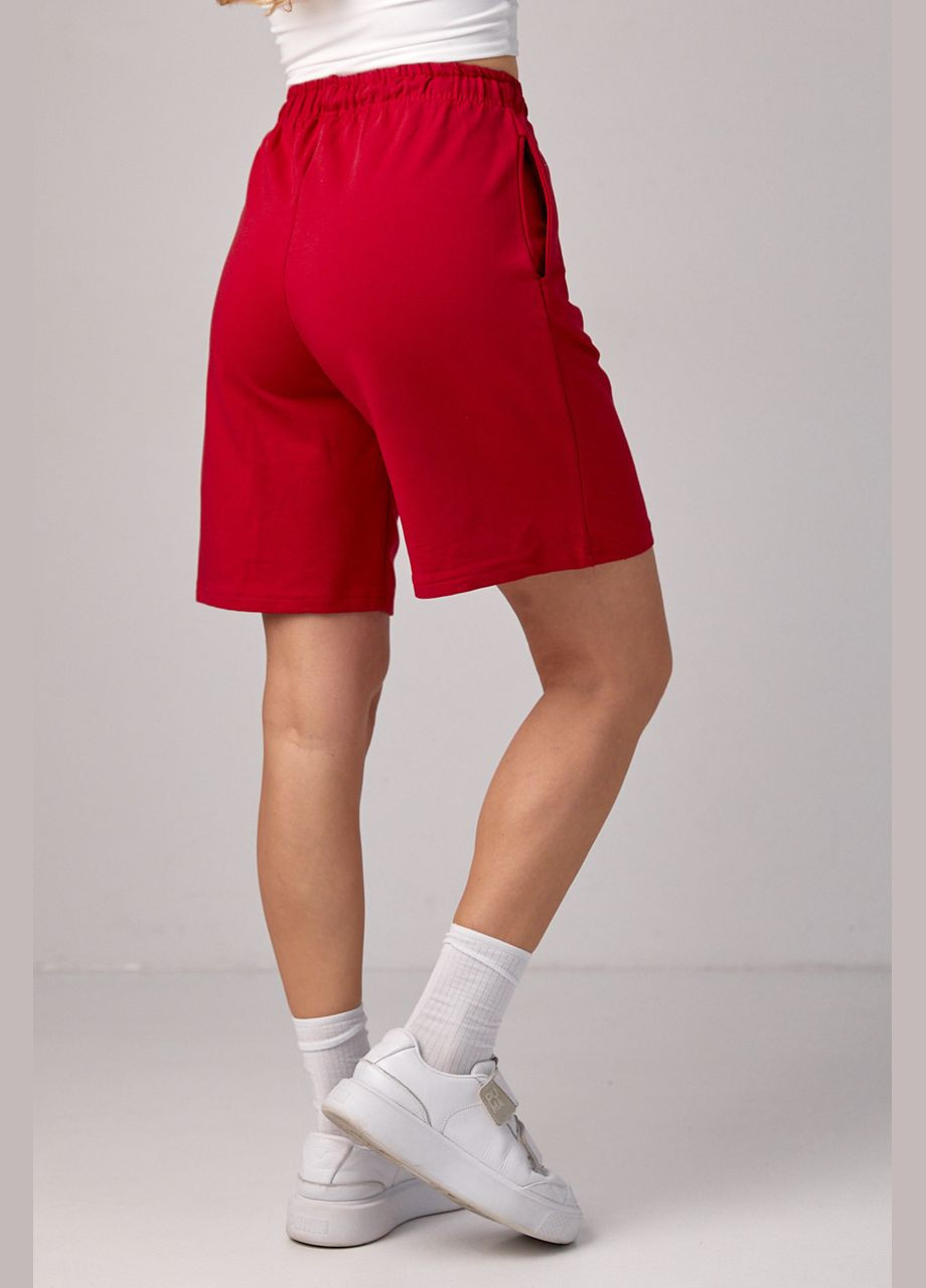 Женские трикотажные шорты с вышивкой - красный Lurex (293292962)