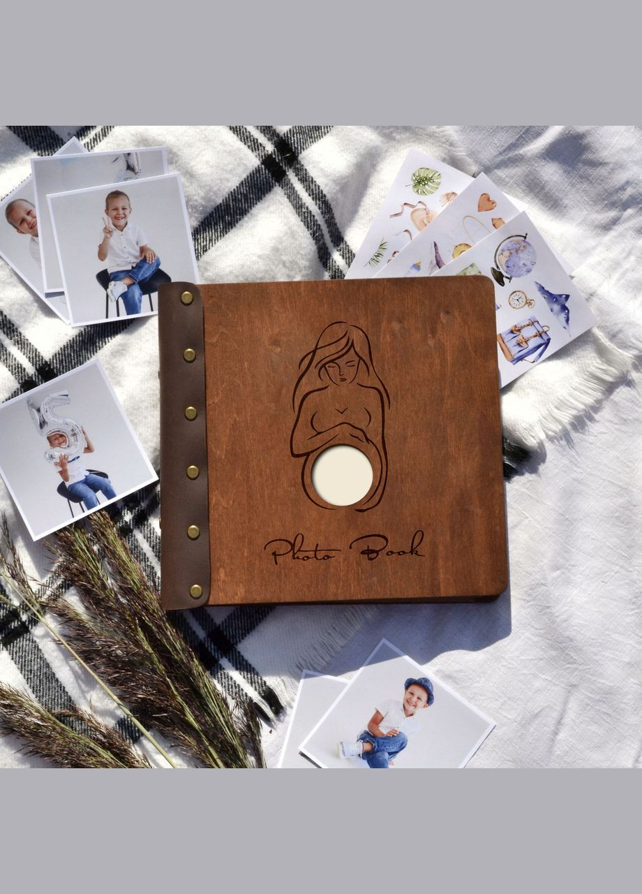 Крафтбук "МАМА" 23x23 із темною обкладинкою та чорними сторінками Your Magnets (336954874)