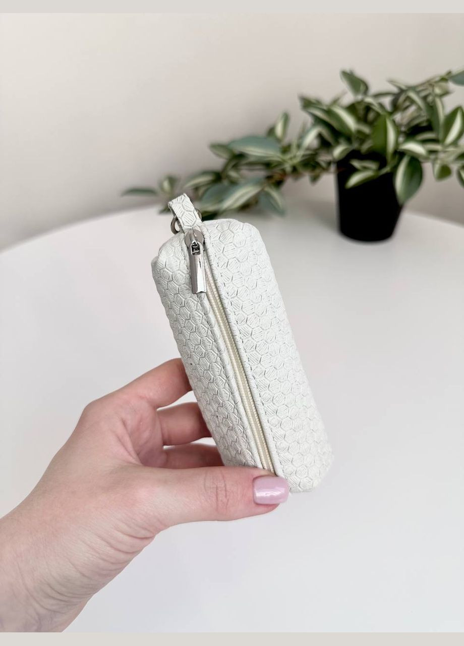 Ключница кожаная для обычных ключей на змейке с карабином VI&VA (322399494)