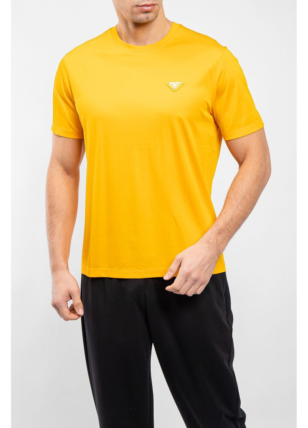 Гірчична футболка Prada