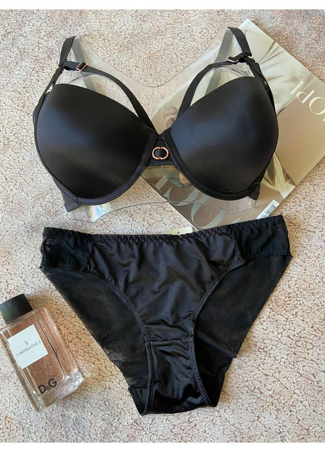 Черный черный комплект женского нижнего белья пуш-ап с портупеей Weiyesi