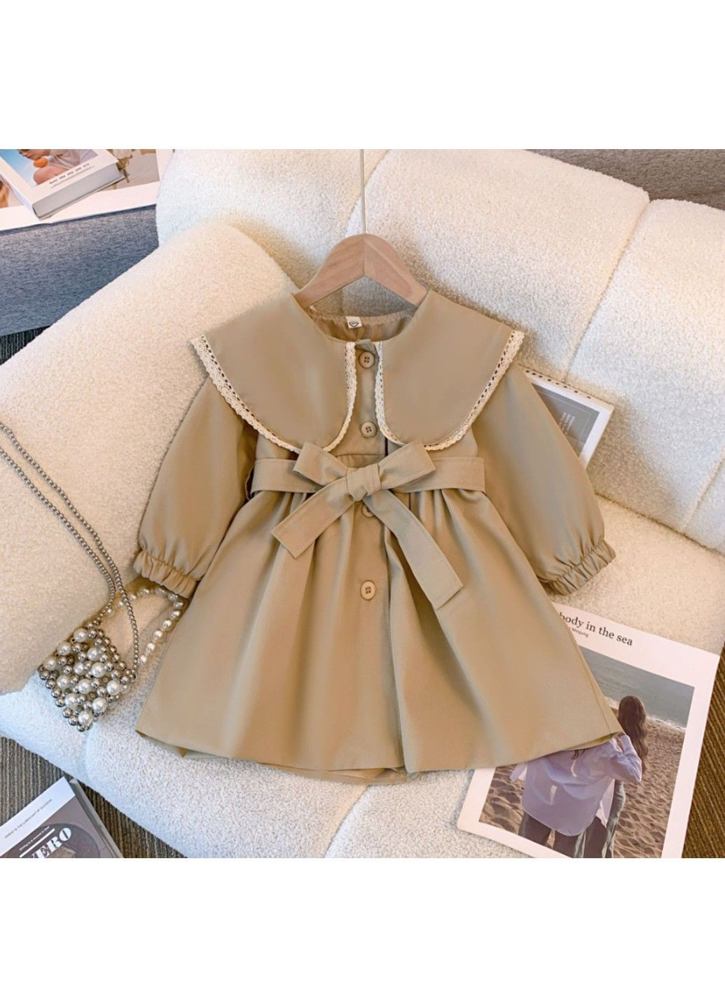 Бежева демісезонна вітровка No Brand