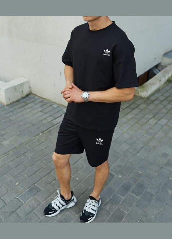 Черная легкая футболка с логотипом adidas с коротким рукавом Vakko