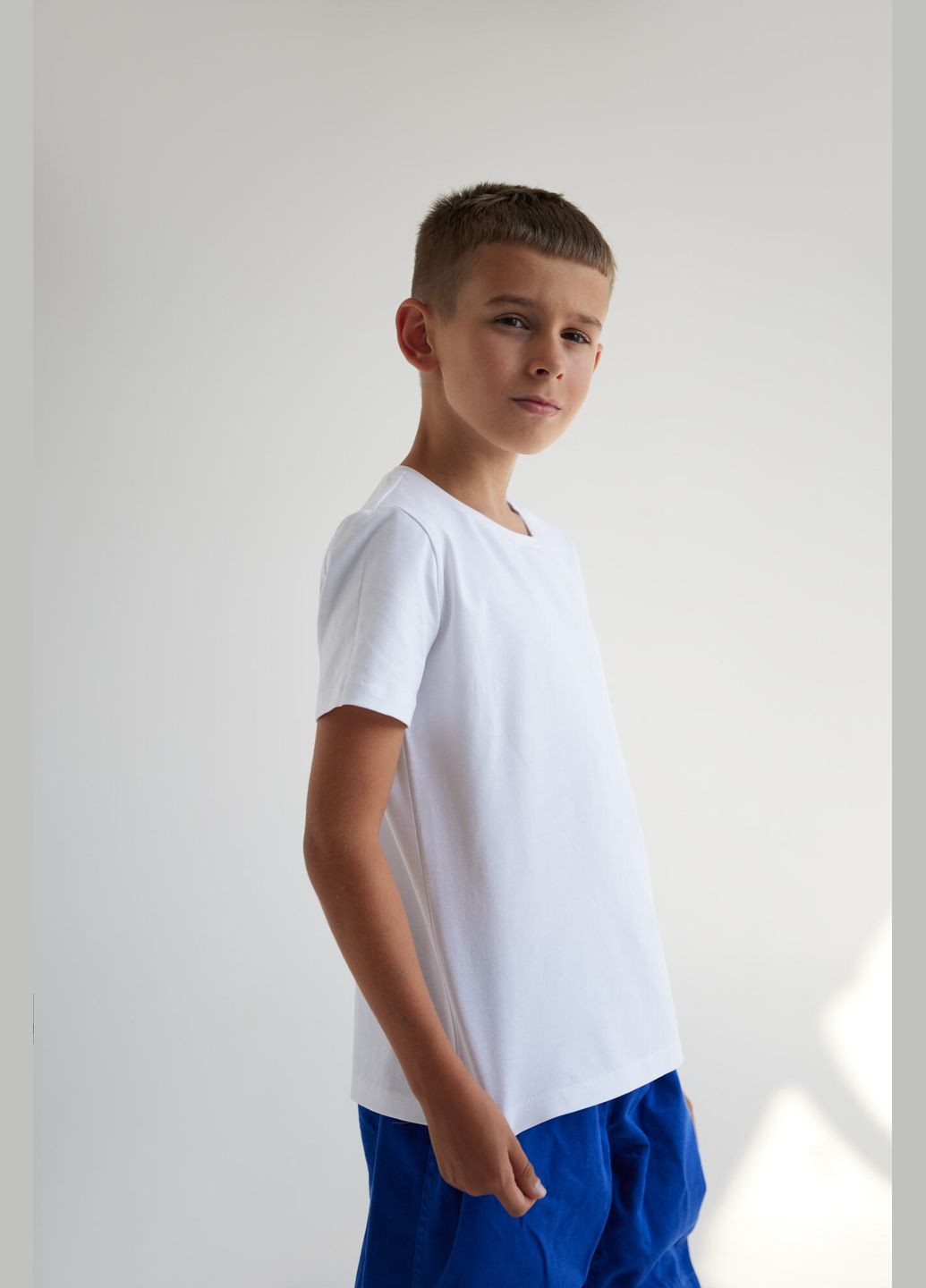 Белая демисезонная футболка bebi Garne