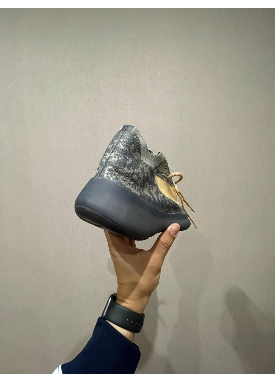 Черные демисезонные кроссовки мужские adidas yeezy boost 380 v3 black адидас изи буст No Brand