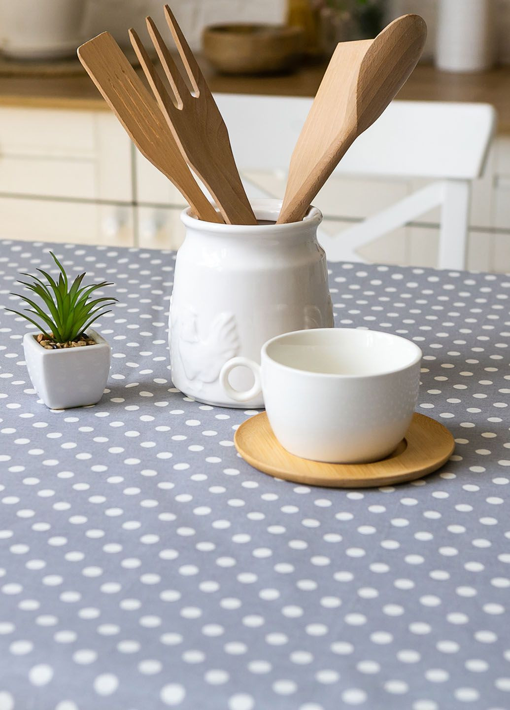 Скатертина з тефлоновим покриттям "Горошок сірий" 2.4м х 1.5м + 8 серветок Homedec - (321982158)