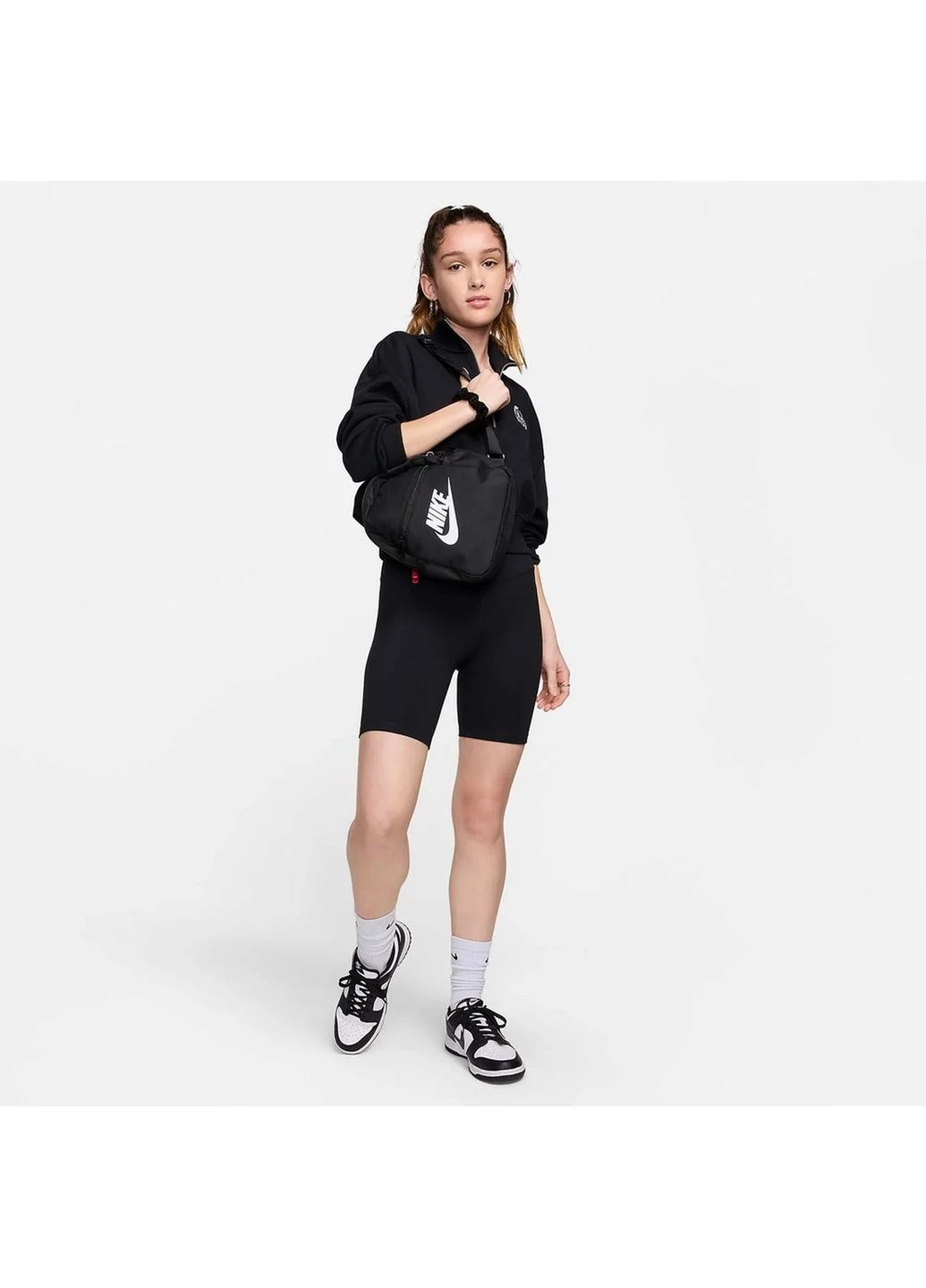 Шорти жіночі Df One Hr 8In Short Black Nike (382249842)