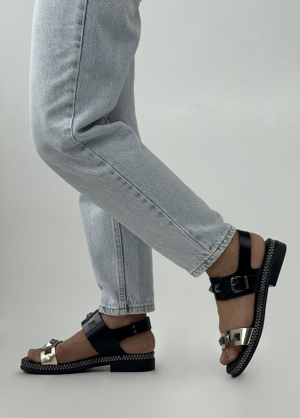 Босоніжки жіночі шкіряні на високий підйом Sherlock Soon (356103831)