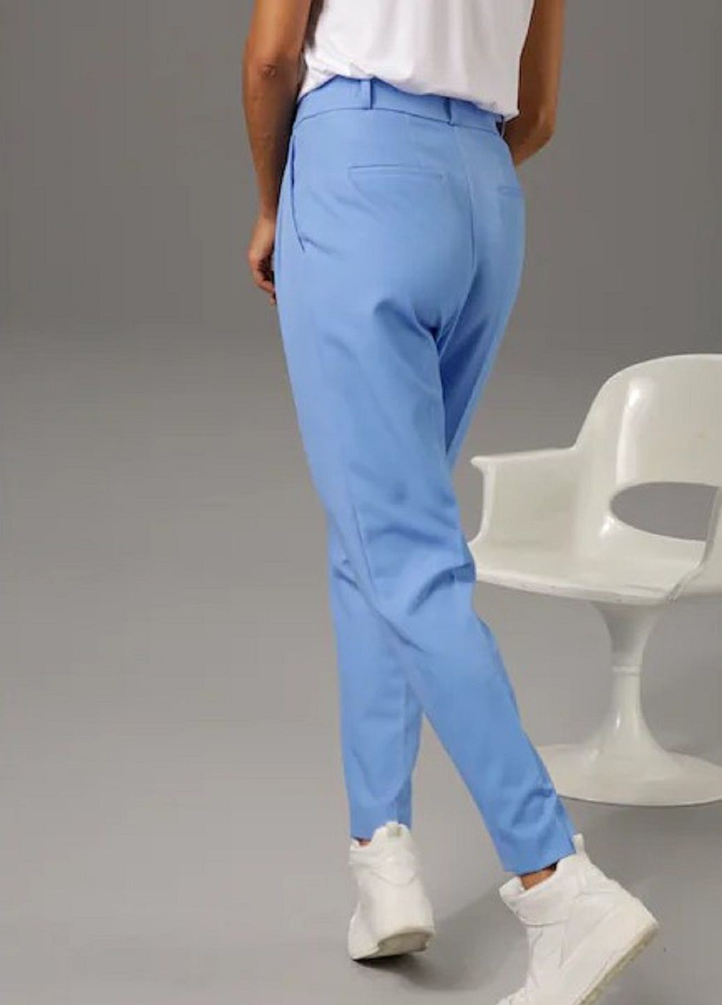 Голубые классические демисезонные брюки Aniston