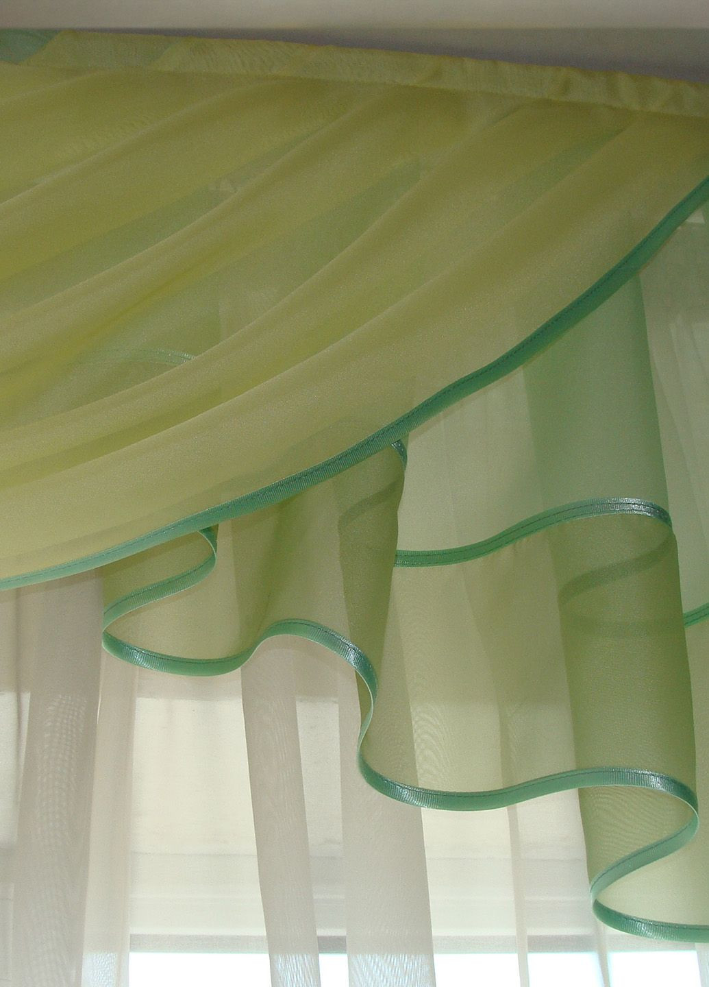 Ламбрекен Дуга карниз 200см салатовий з лимонним (70_9_2м) Firanka Simple (332795304)