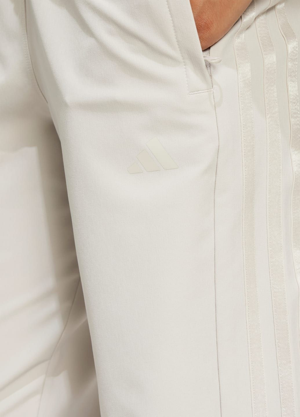 Джоггеры Pacer All Gym 3-Stripes Woven Mid-Rise adidas (350612766)