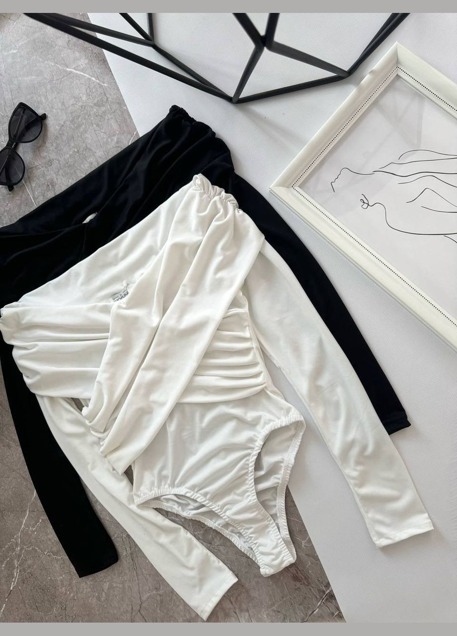 Жіночий чорний лонгслів No Brand (338377327)