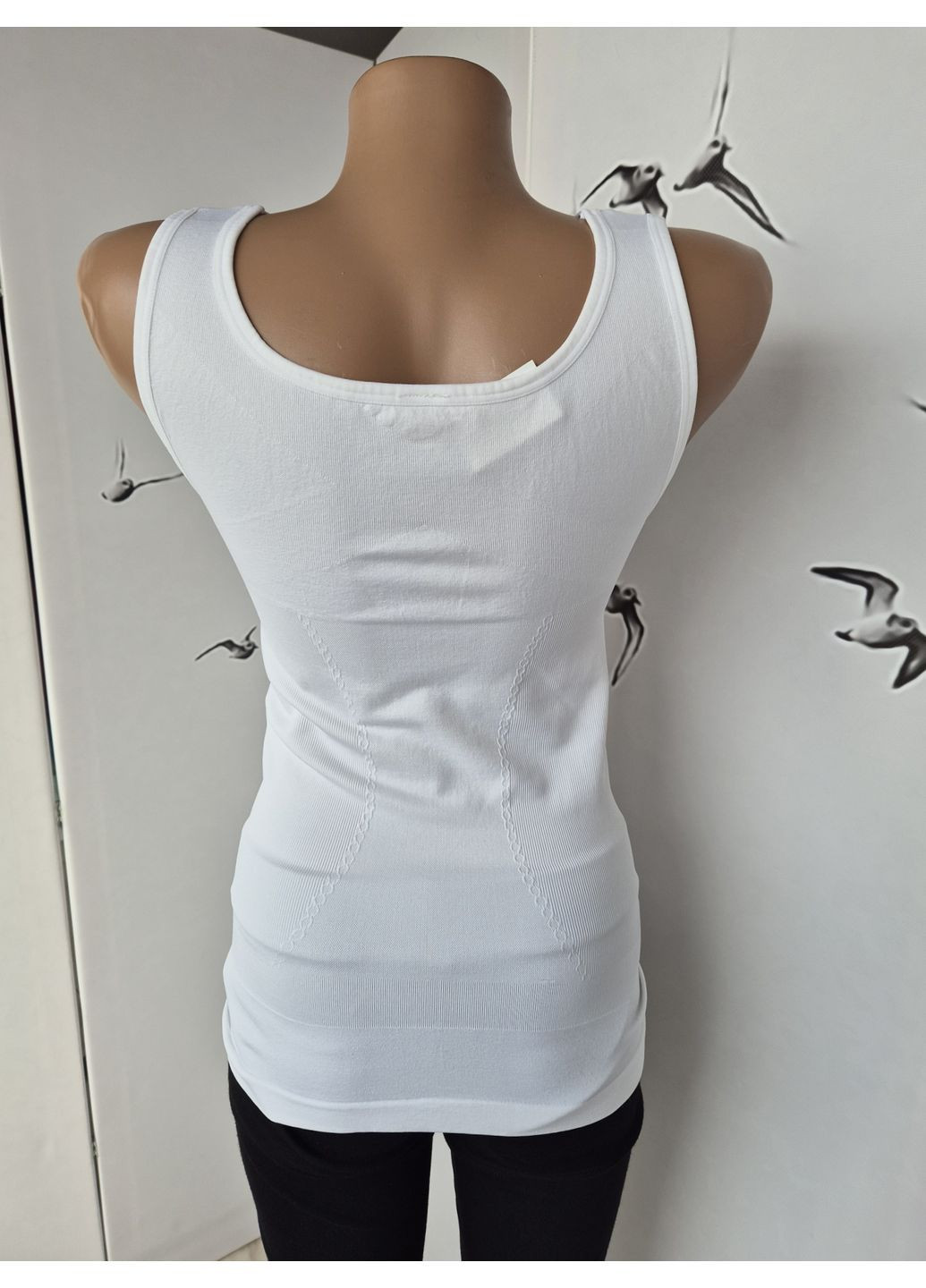 Корректирующая женская бельевая майка с открытым декольте и поддержкой бюста No Brand — 368468413