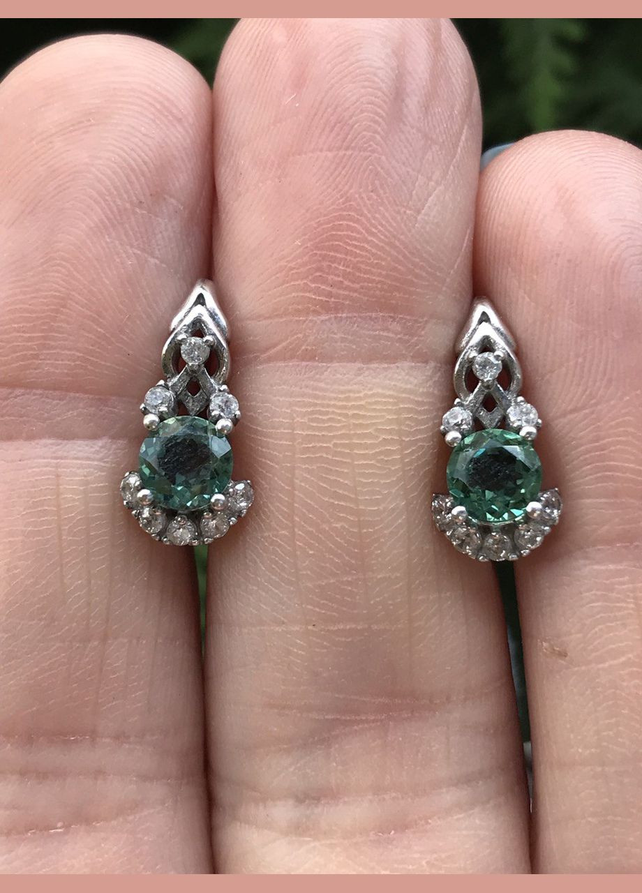 Серьги серебряные с зеленым кварцем Паутинка 2413/9р с кварцем No Brand (316397727)