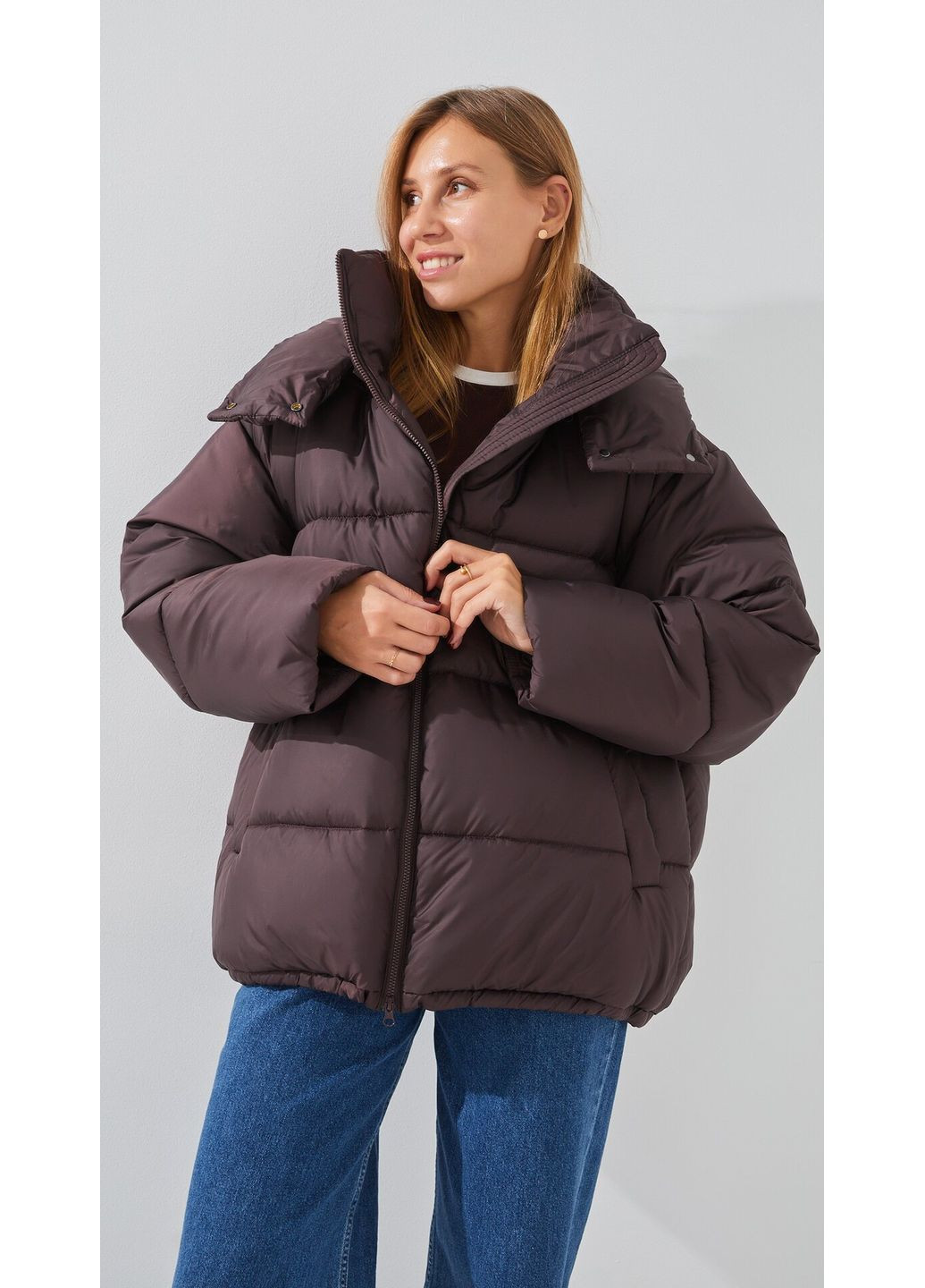 Коричнева зимня куртка однотонна жіноча wbc02422 shop (2888000014467) LAWA